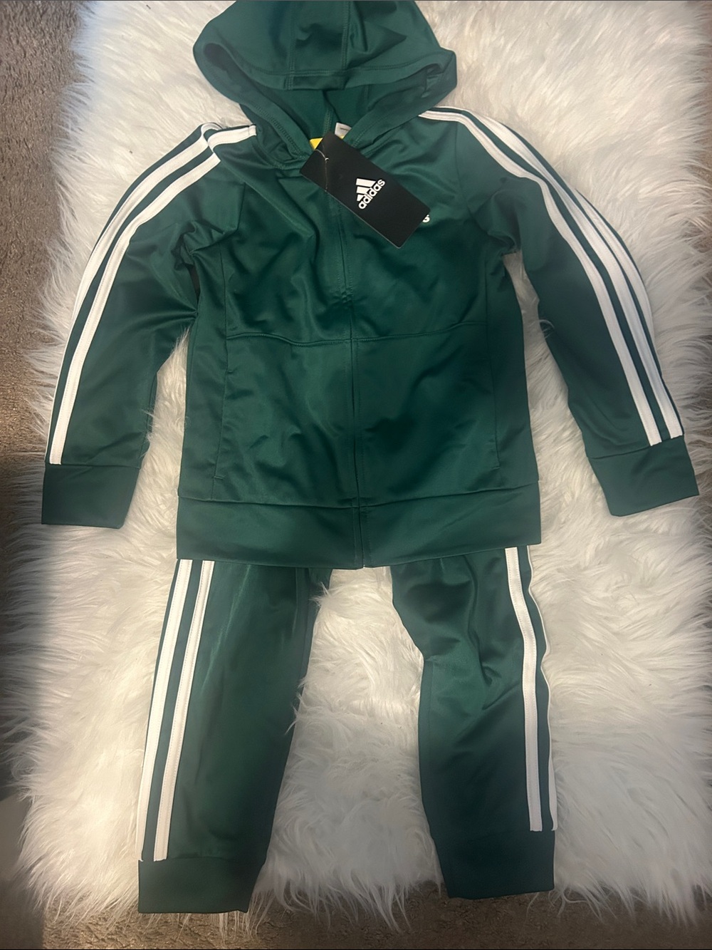 NWT Adidas Kids Dark Green Hoodie Tracksuit with White Stripes size 5